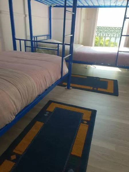 Shangri-La Hostel Arroios Lisbon