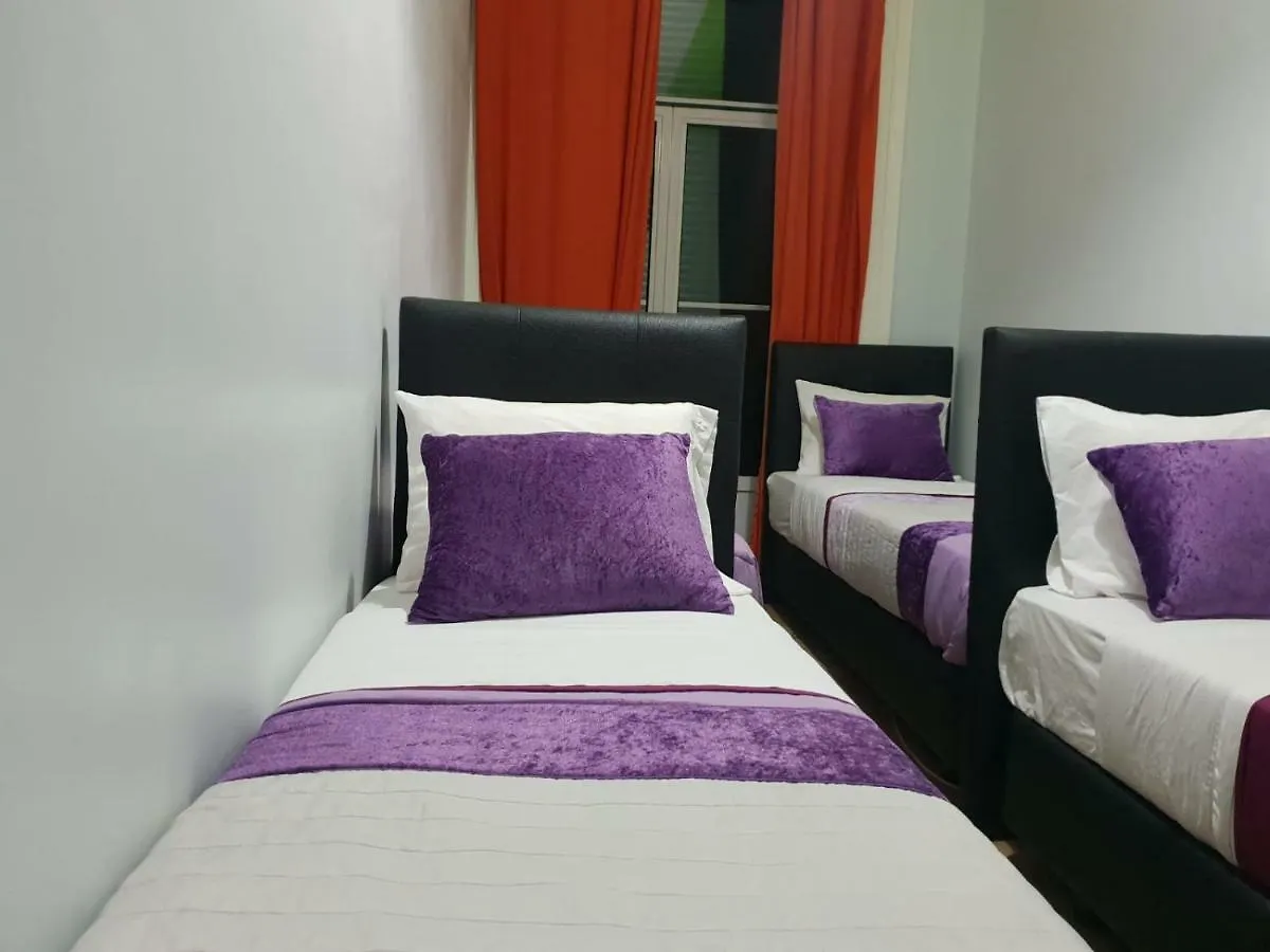 Shangri-La Hostel Arroios Lisbon