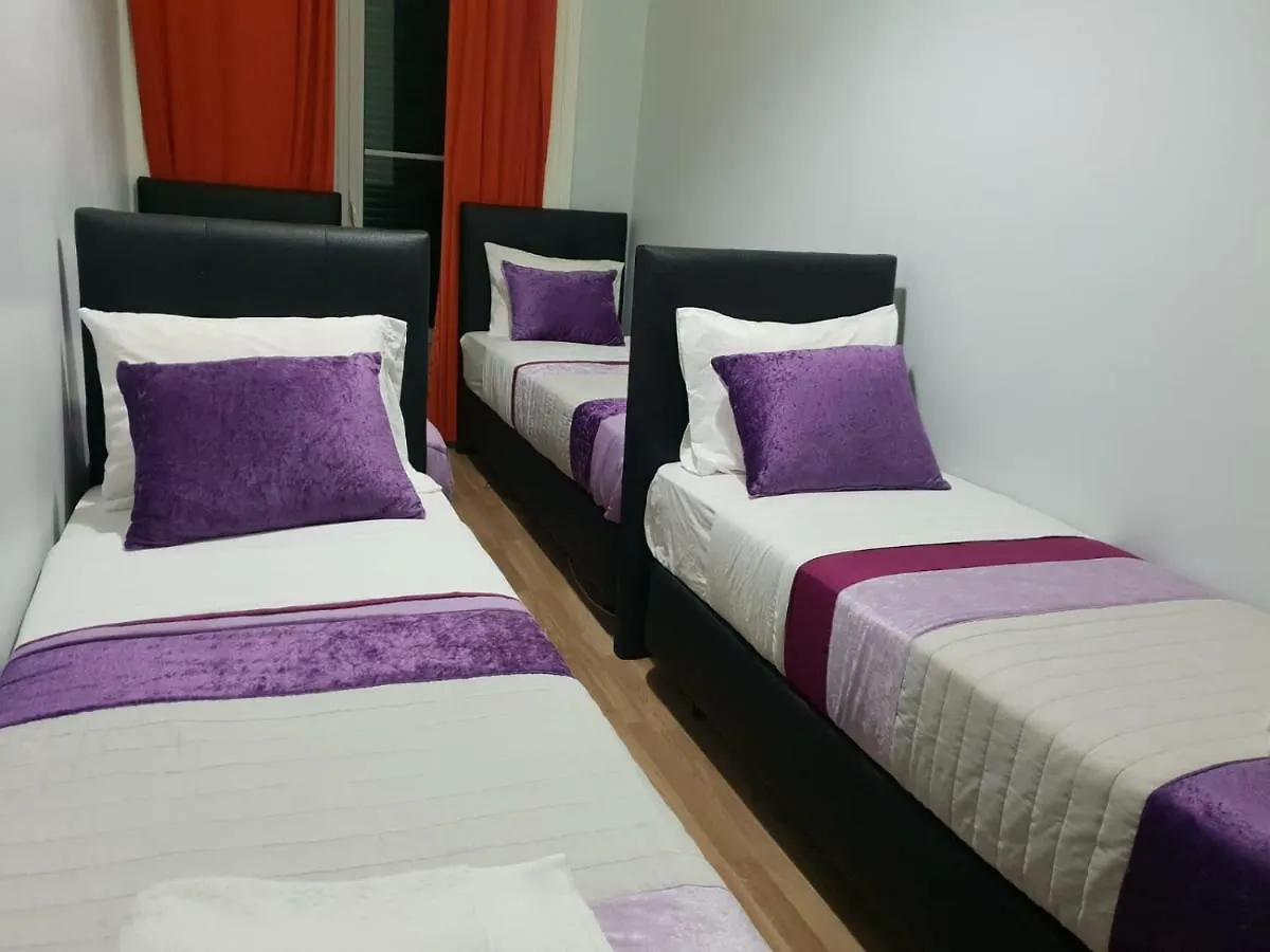 Shangri-La Hostel Arroios Lisbon