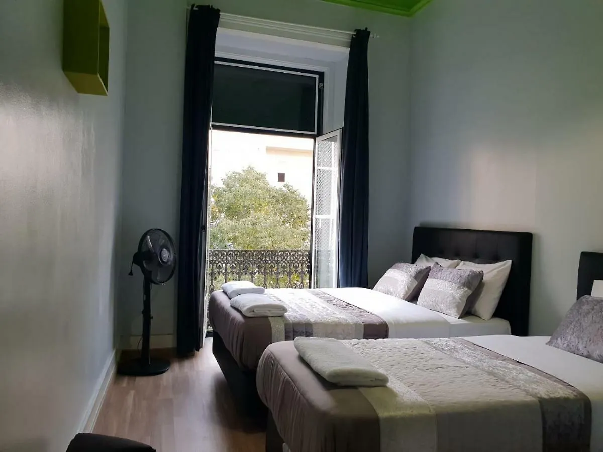 Shangri-La Hostel Arroios Lisbon 0*,